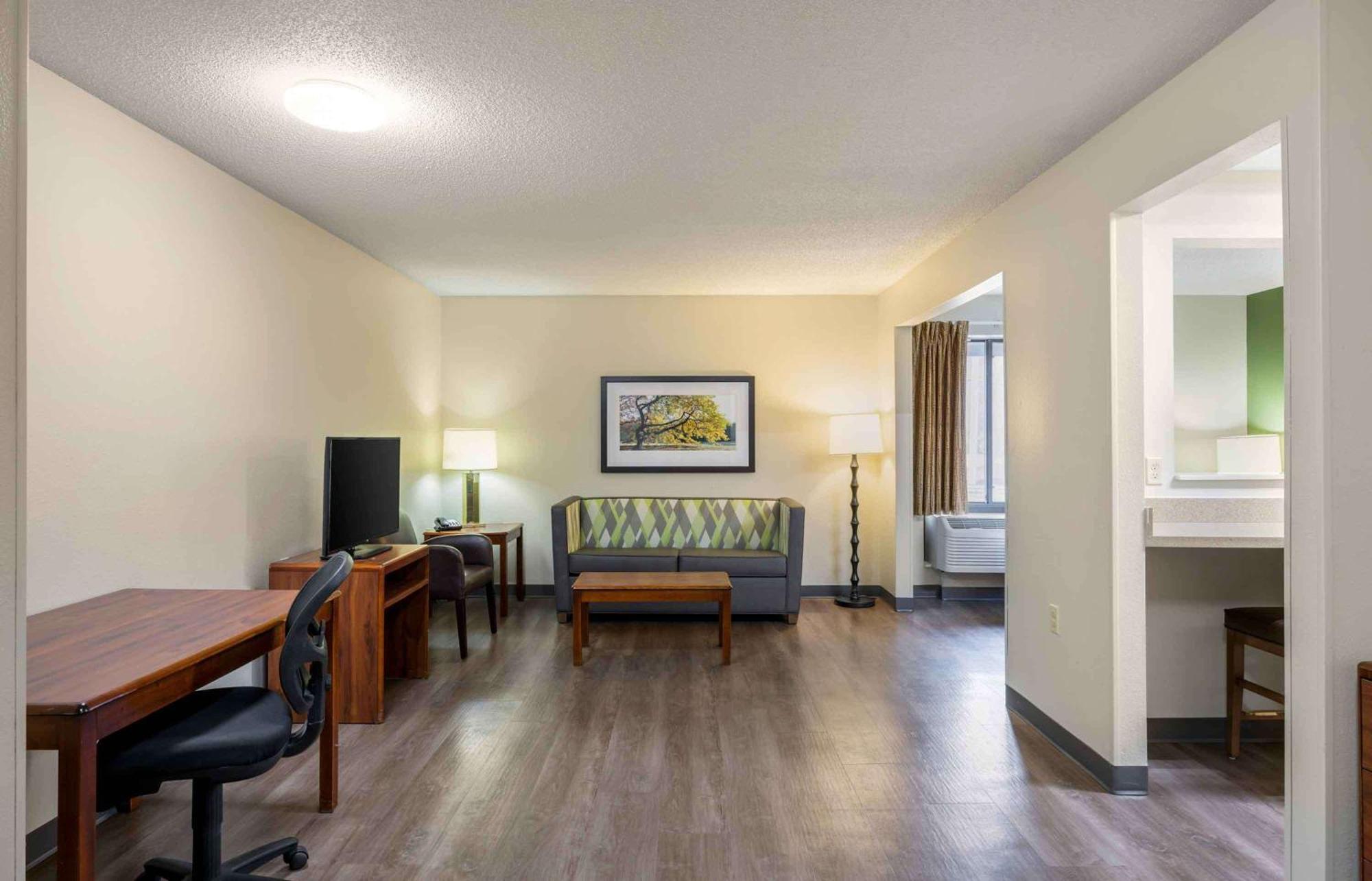 Extended Stay America Suites - Omaha - West Экстерьер фото