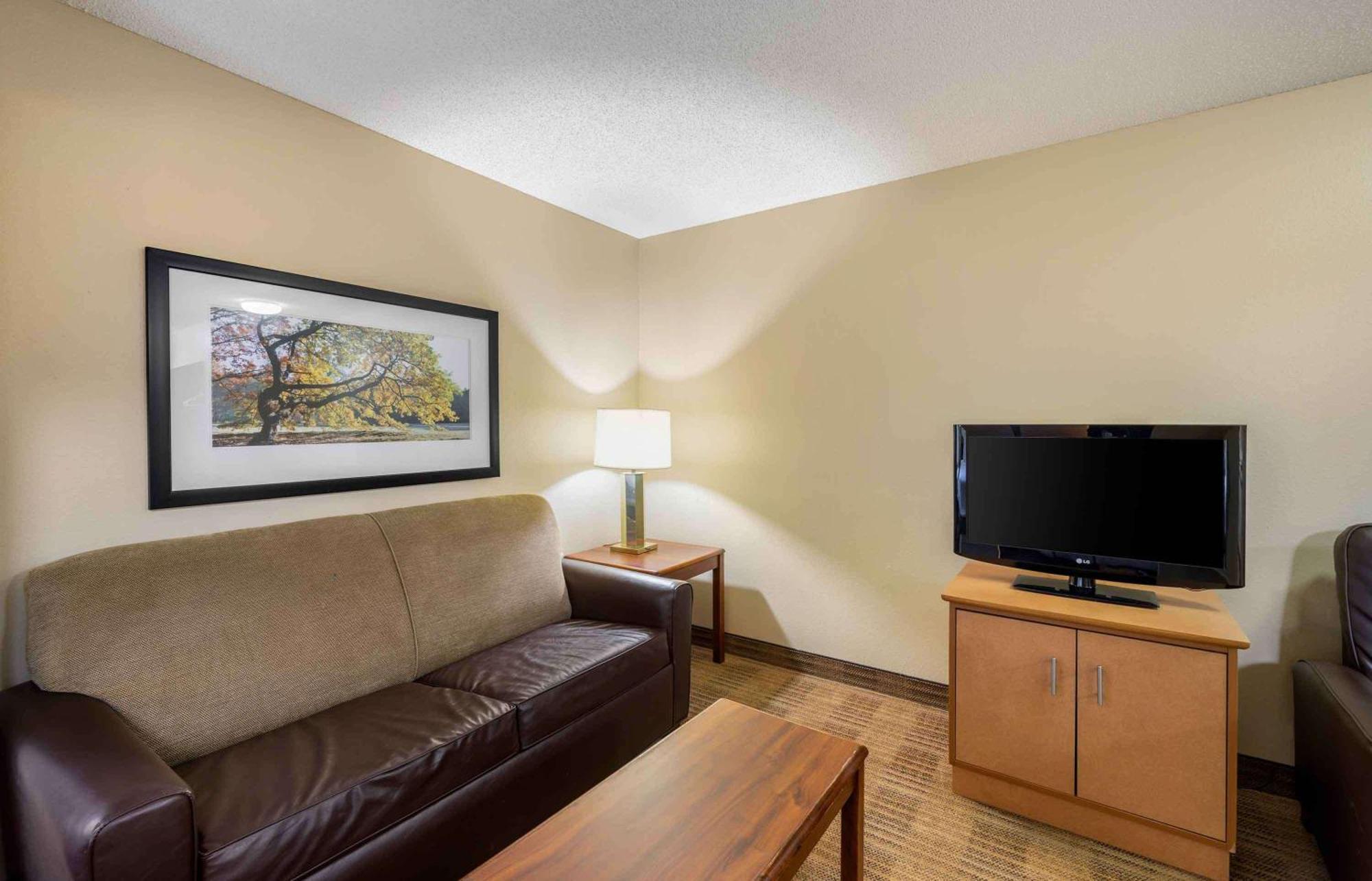 Extended Stay America Suites - Omaha - West Экстерьер фото