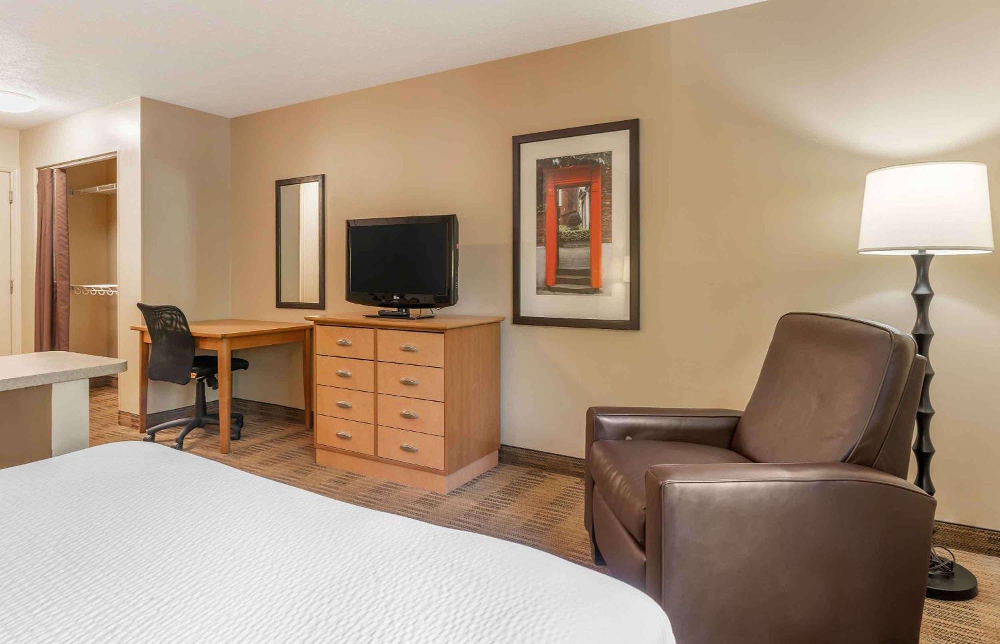 Extended Stay America Suites - Omaha - West Экстерьер фото